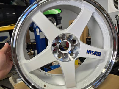 Nismo LMGT4 40th Anniversary Wheels White/Machined 18x9.5 +12 OLD LOGO - Nismo (Part #4030S-RS595)