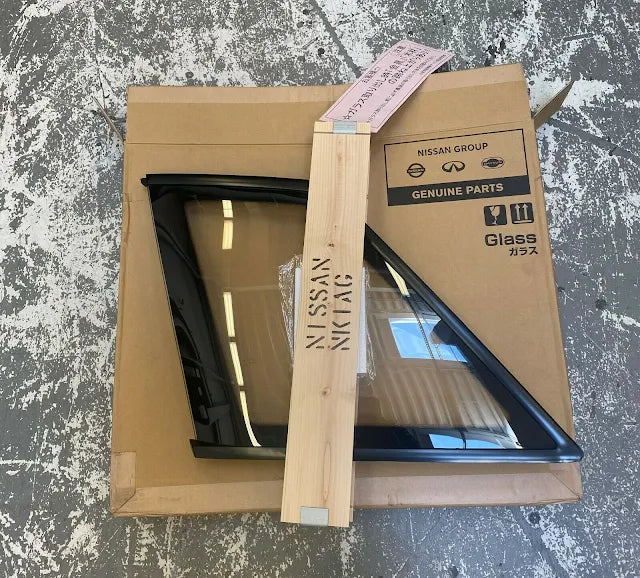 Nissan R32 Rear Quarter Window (Right) - Nissan (Part #83306-04U00)