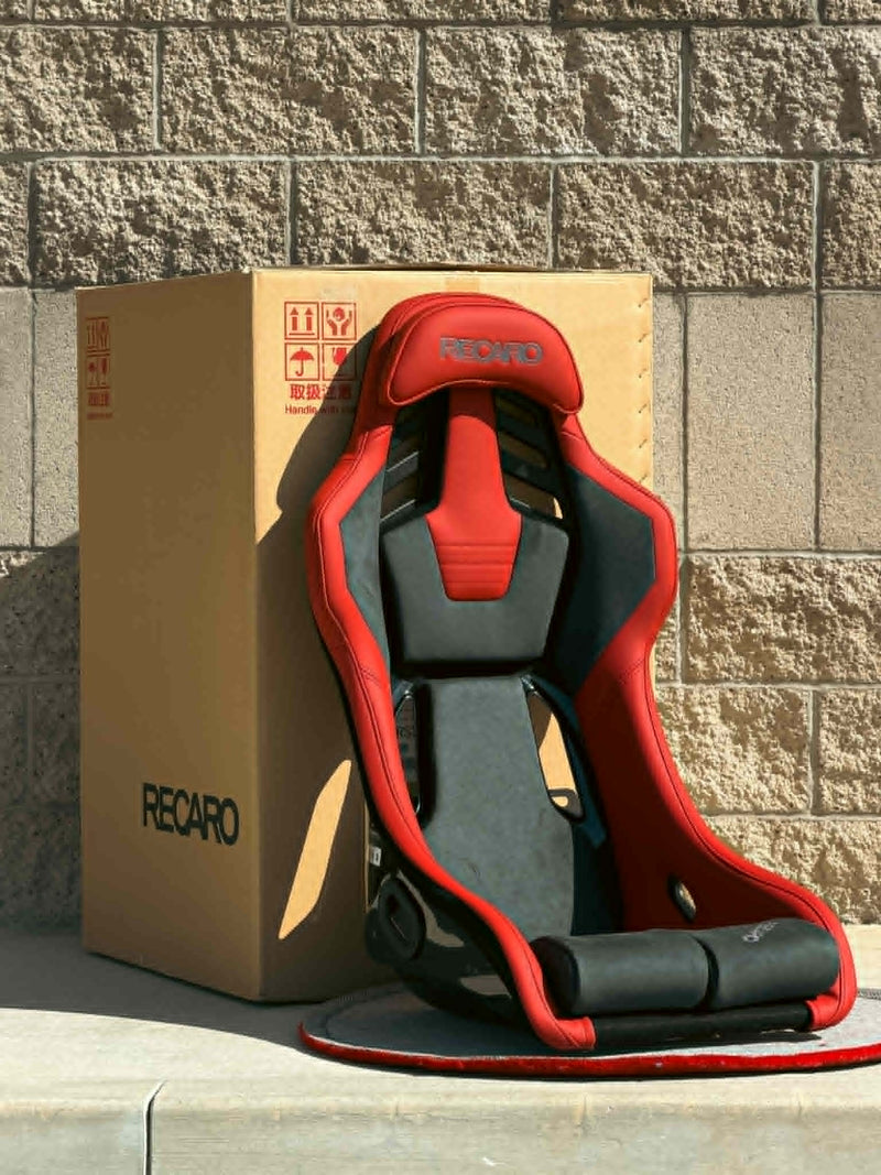 Recaro RSS UT Seat (Large / FRP) - Artificial Leather Red / Ultra Suede Gray PAIR